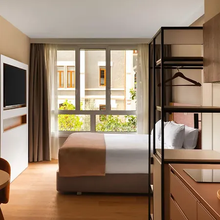 Limehome Deusto 3*
