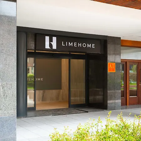 Apartahotel Limehome Julio Urquijo 3*